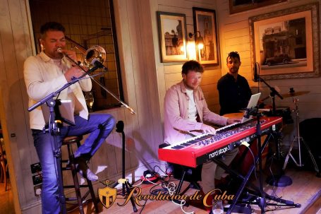 April 4th 5:30pm Revolucion de Cuba - Castillo Nuevo Trio April 4th Revolucion de Cuba 5:30pm